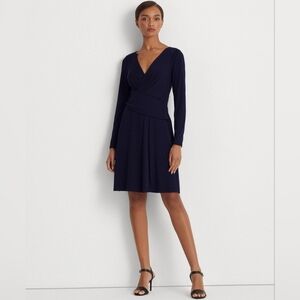 Women's Clothing (572)